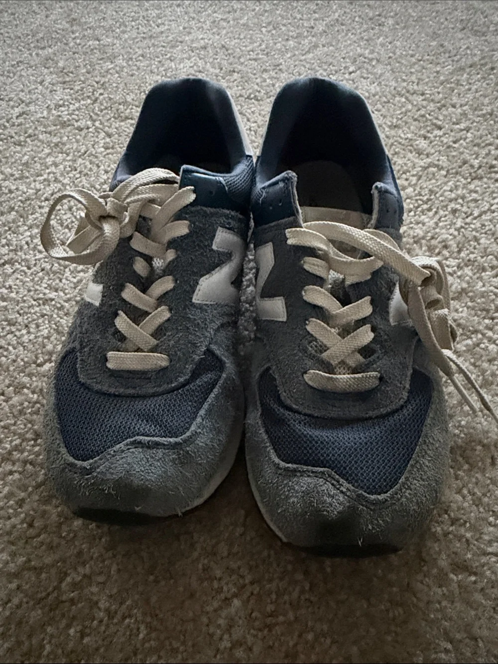 New Balance Men's Grey and Navy Athletic Sneakers